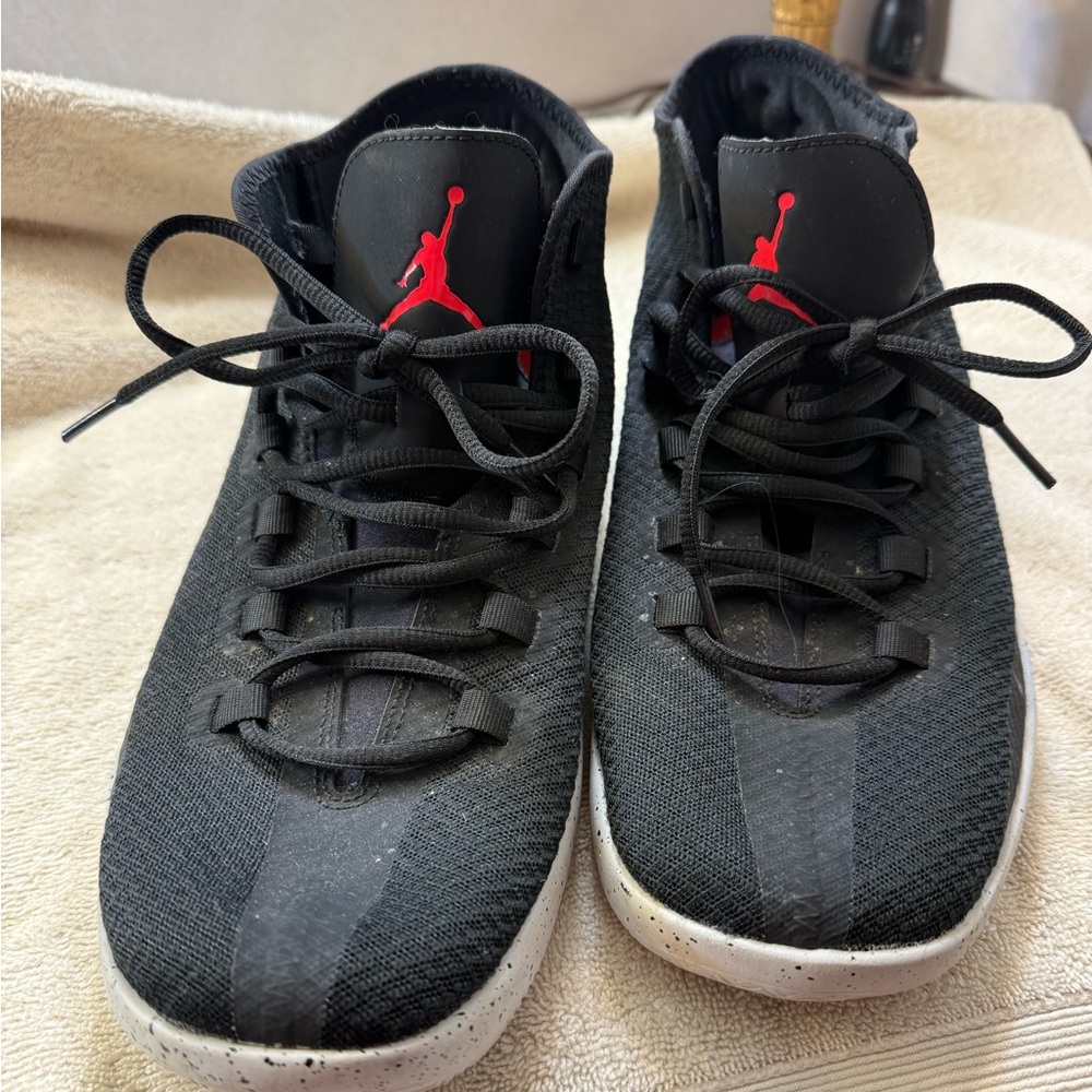 Jordan Men's Reveal Basketball Shoes size 10.5